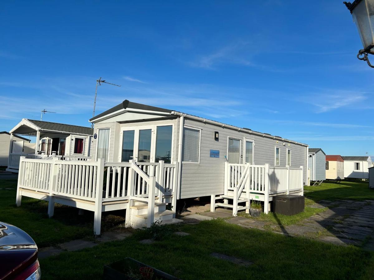 Beachcomber, A Modern Caravan With Ch And Dg, Smart Tv In Every And Private Broadband Apartment *
